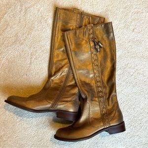 NWOB Miss Albright leather boots